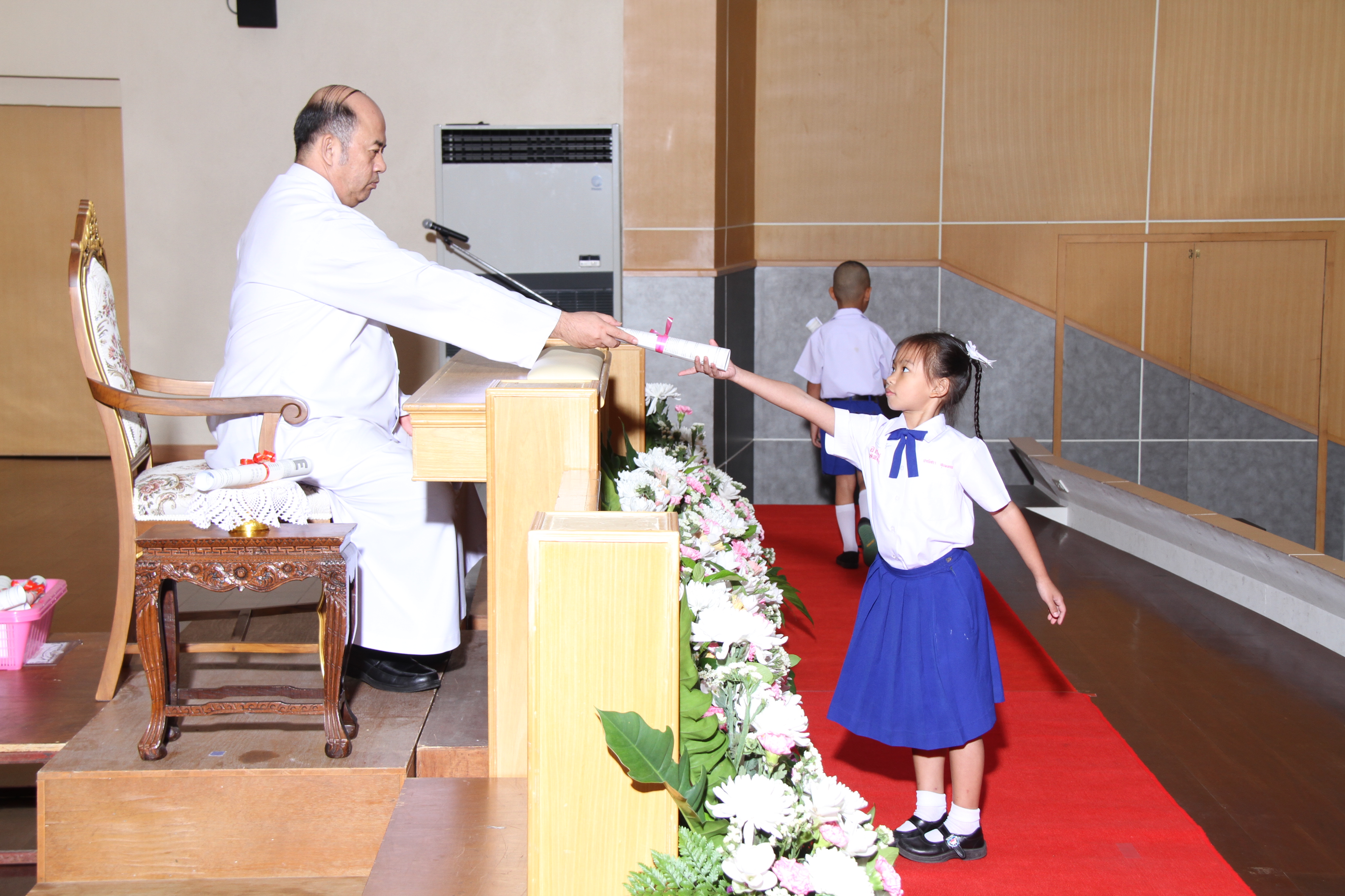 awards-and-scholarships-presentation-day-cambridge-certificates-2013